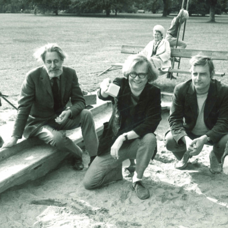 Ensemblen i en sandlåda