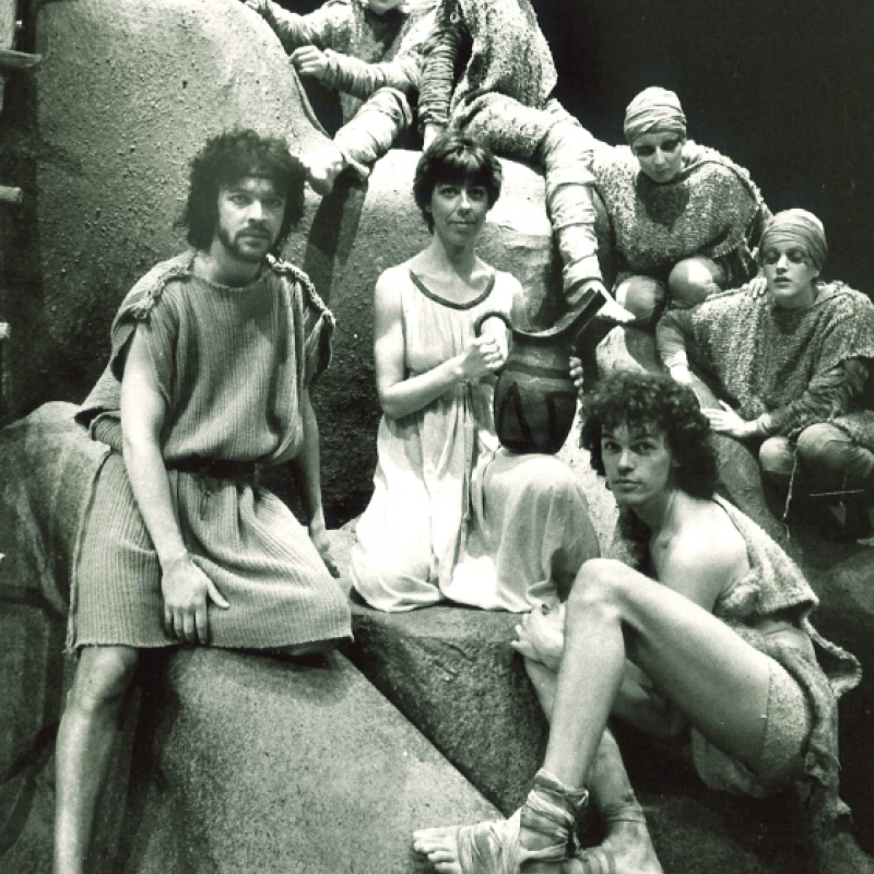 Ensemblen på en staty